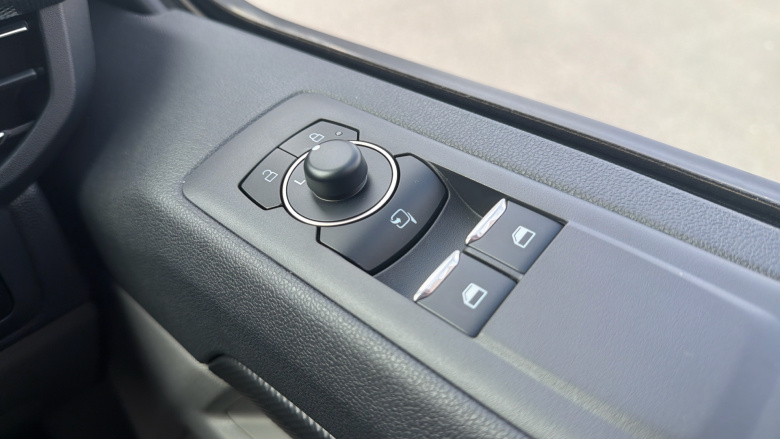 Ford Transit Custom 280 L1 Diesel Fwd 2.0 EcoBlue 136ps H1 Van Limited